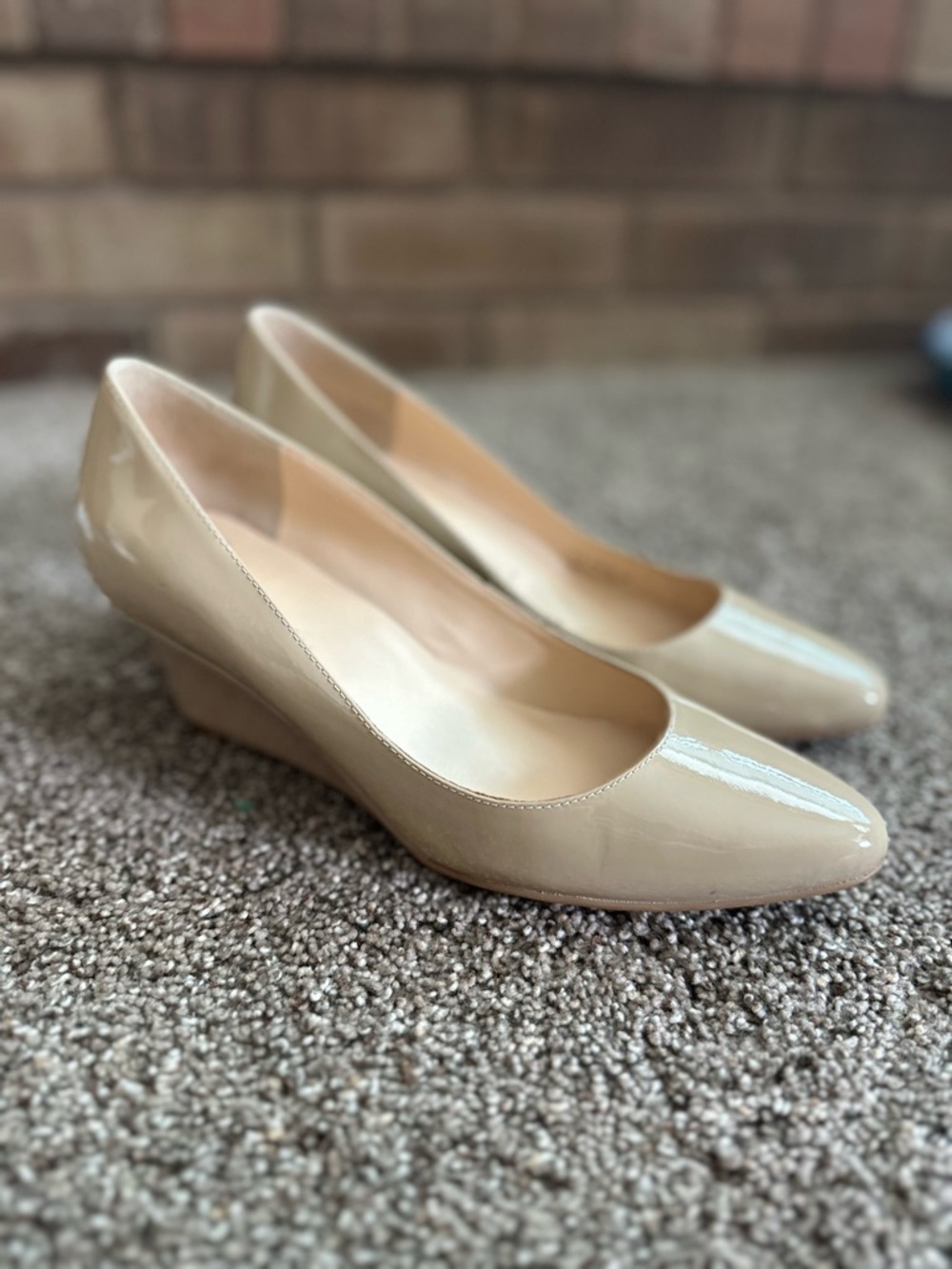 Cole Haan Nude Patent Leather Wedge Heels Pumps Size 6B D42383